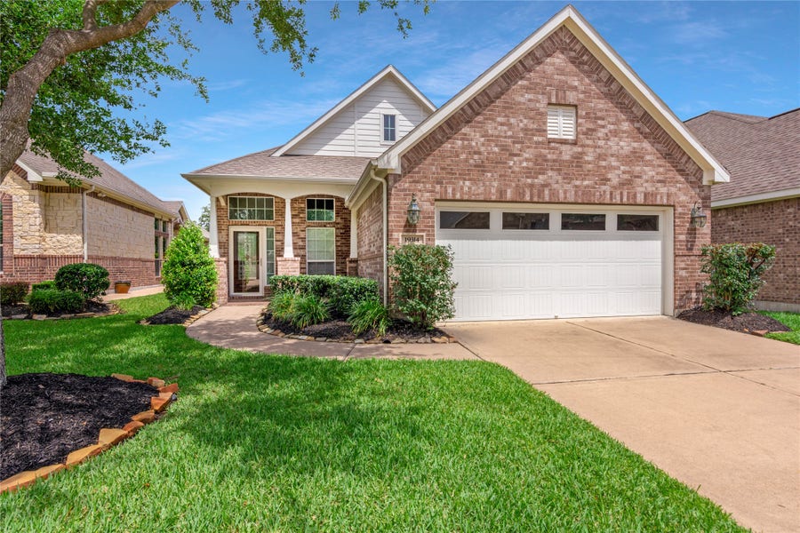 Property photo for 19314 Blue Cove Court Court, Cypress, TX