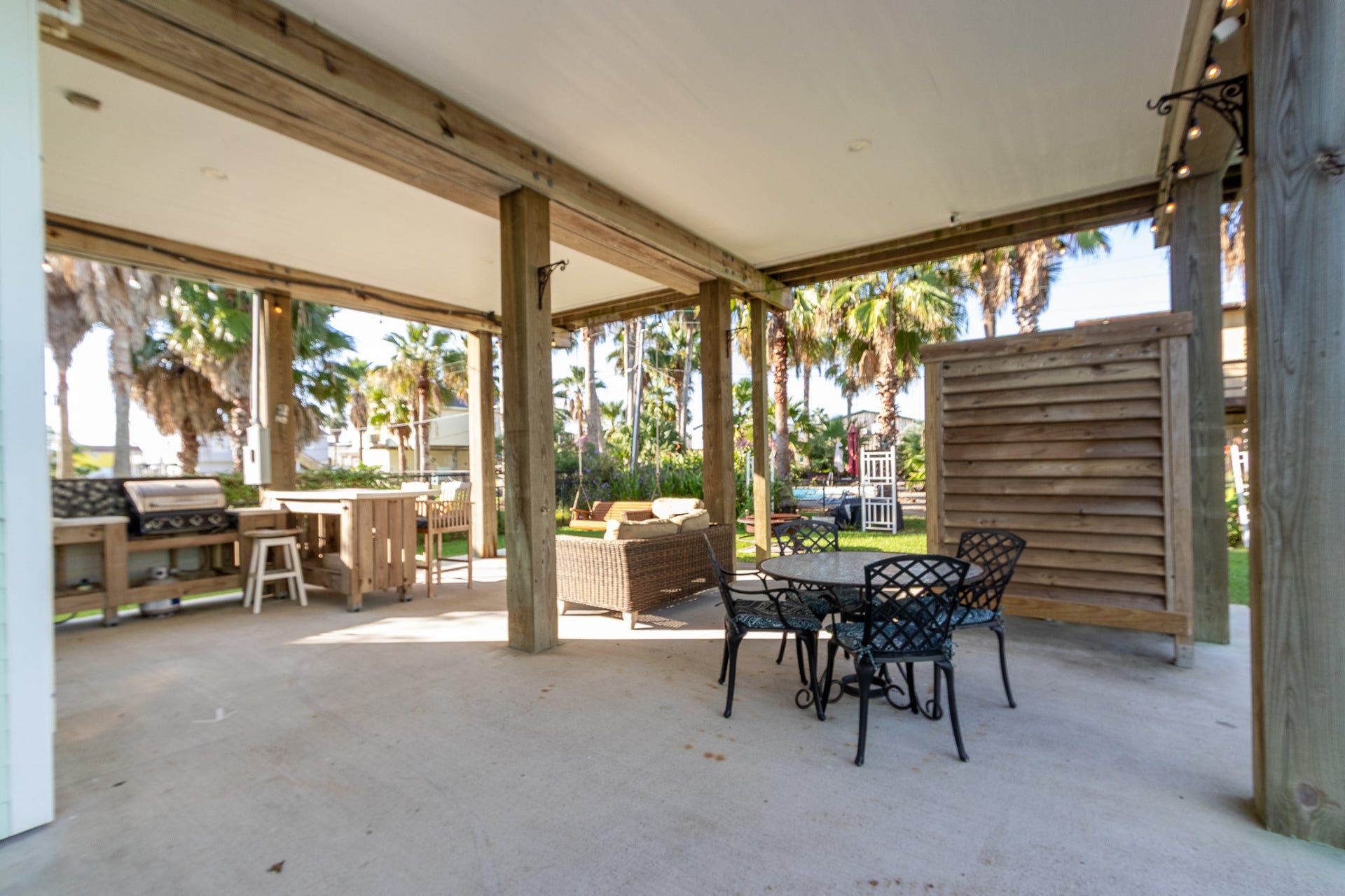 4030 Panola Drive, Galveston, TX 77554 4030 Panola Drive, Galveston, TX 77554