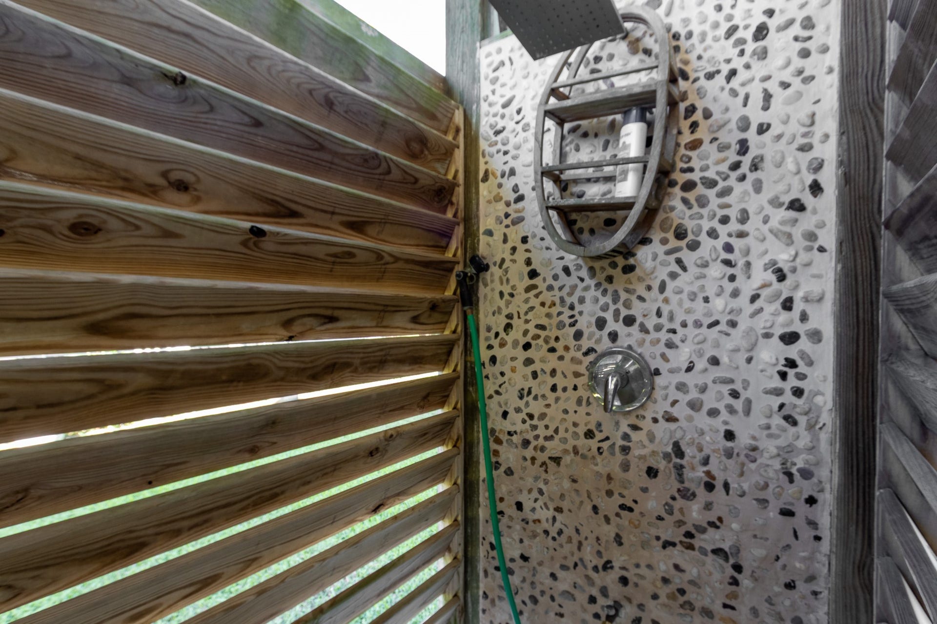 4030 Panola Drive, Galveston, TX 77554 Outdoor shower