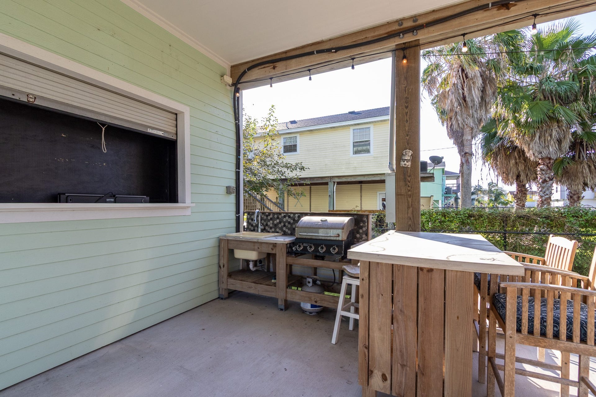 4030 Panola Drive, Galveston, TX 77554 4030 Panola Drive, Galveston, TX 77554