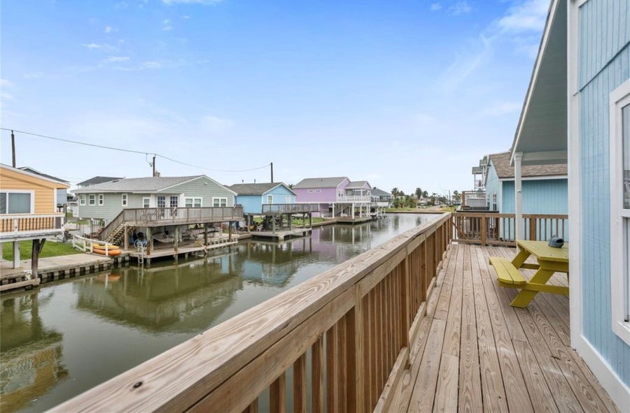 Property photo for 16710 Montego Way, Jamaica Beach, TX