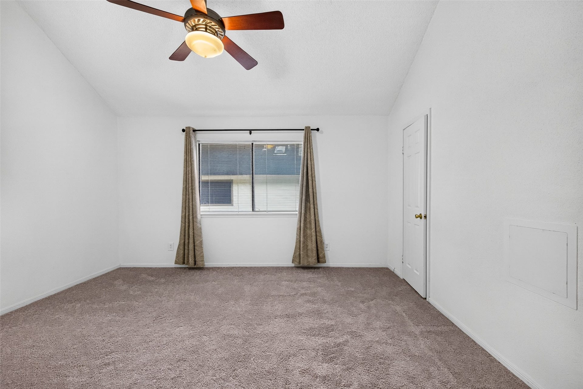 2425 Holly Hall Street, #156, Houston, TX 77054 2425 Holly Hall Street, #156, Houston, TX 77054
