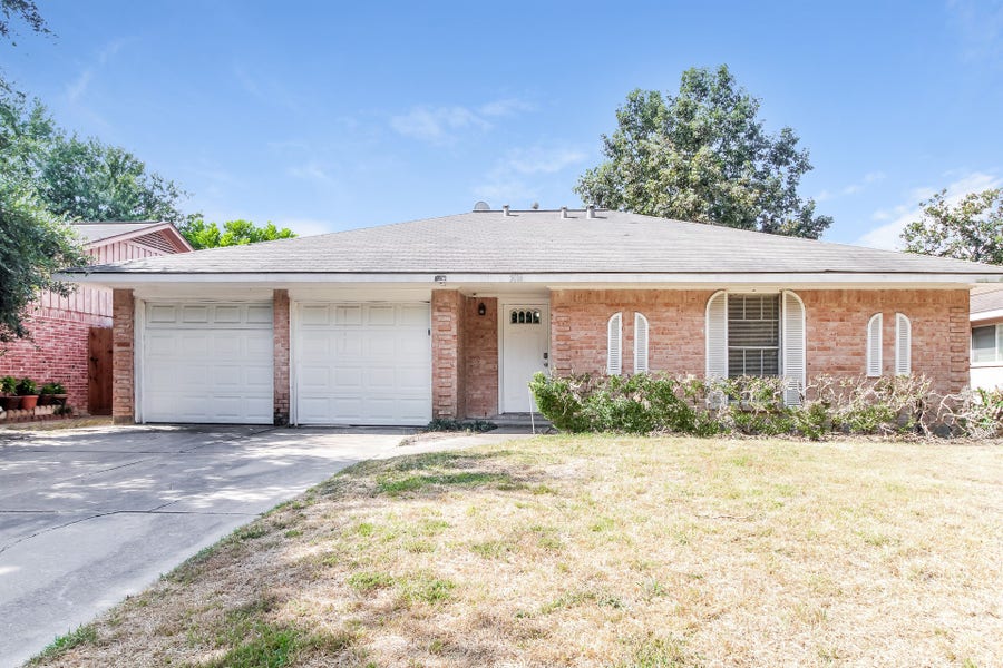 Property photo for 5014 Hasie Drive, Houston, TX