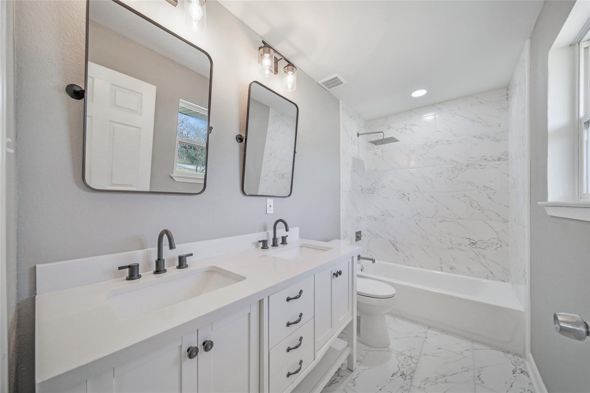 4614 Edgemore St Street, Santa Fe, TX 77517 4614 Edgemore St Street, Santa Fe, TX 77517