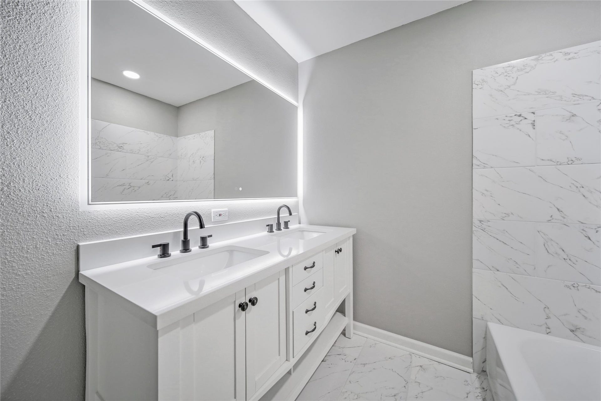 4614 Edgemore St Street, Santa Fe, TX 77517 4614 Edgemore St Street, Santa Fe, TX 77517