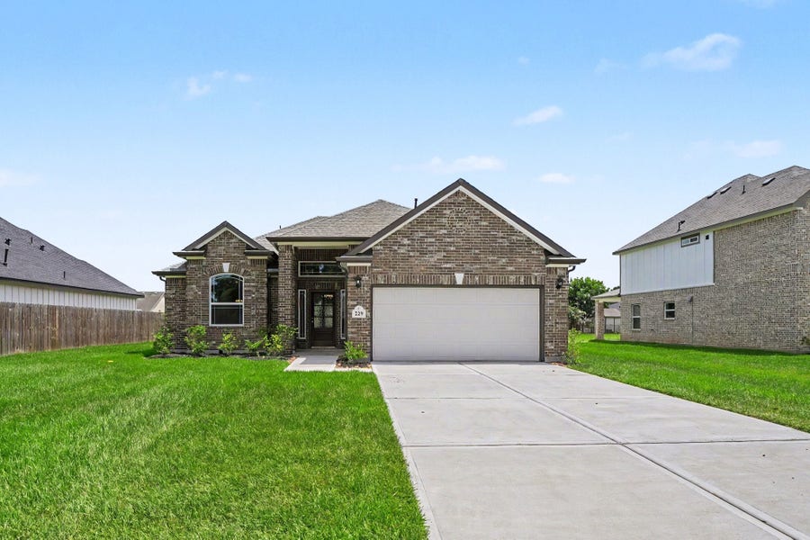 Property photo for 229 Crestview Drive, West Columbia, TX