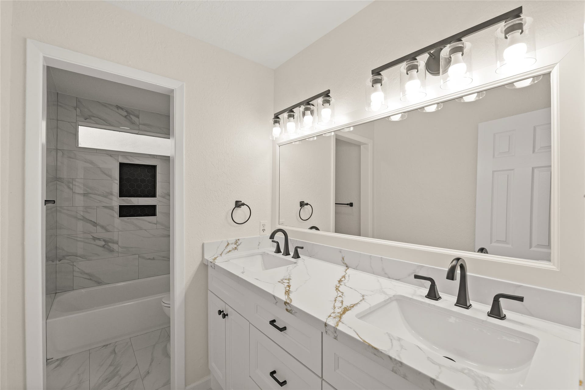 3711 Fern View Drive, Houston, TX 77345 Secondary bathroom with dual sinks