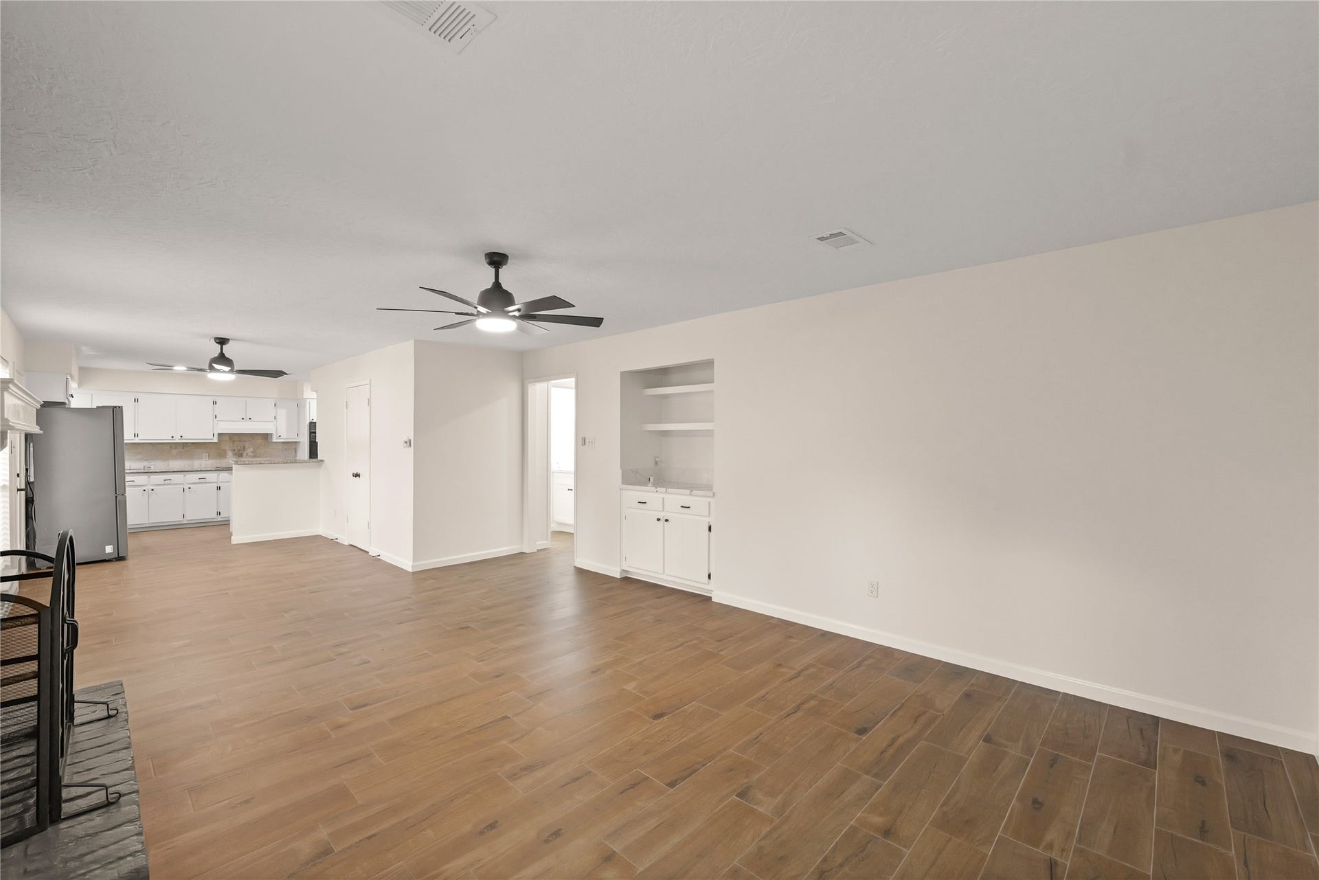 3711 Fern View Drive, Houston, TX 77345 Perfect space for family gatherings