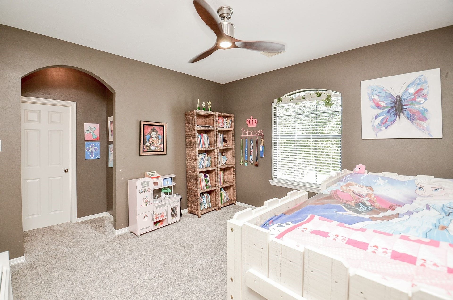 2015 Shadow Bend Drive, Sugar Land, TX 77479 Bedroom 4 upstairs with private ensuite bathroom... and its updated!