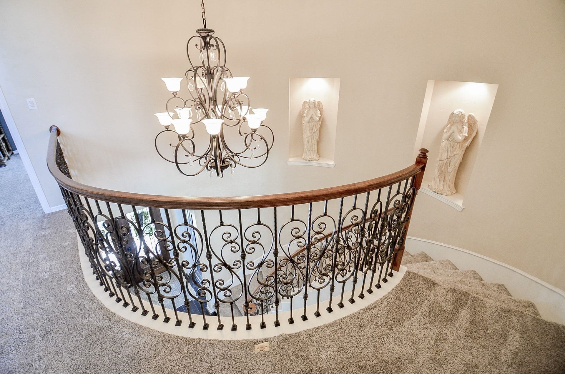 2015 Shadow Bend Drive, Sugar Land, TX 77479 Just one more WOW FACTOR in this custom built beauty.