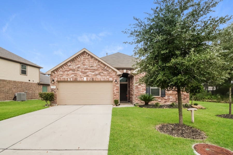 Property photo for 5911 Rivergrove Park Drive, Humble, TX