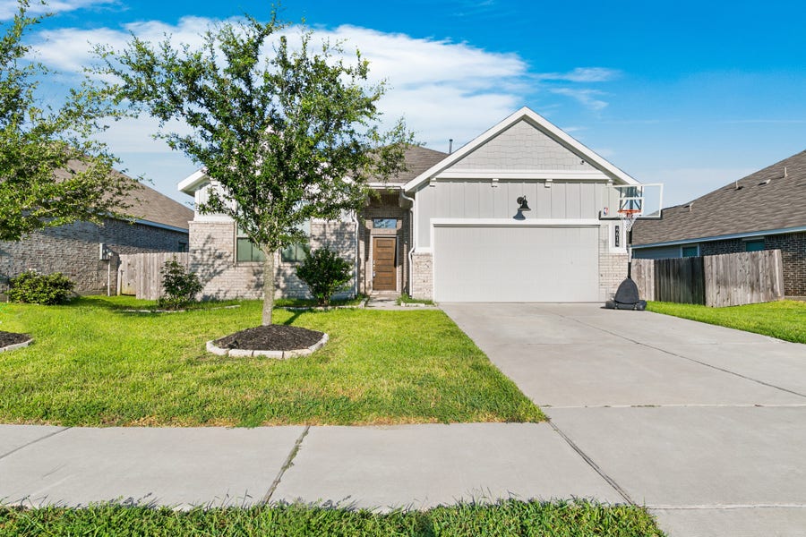 Property photo for 4614 Seabourne Landing Drive, Rosenberg, TX