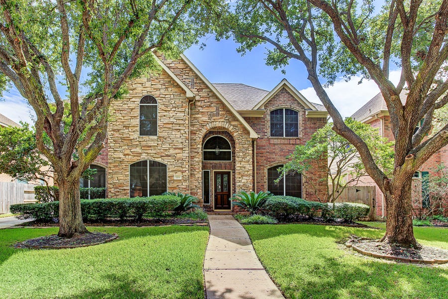 Property photo for 223 Wild Oak Run, Houston, TX