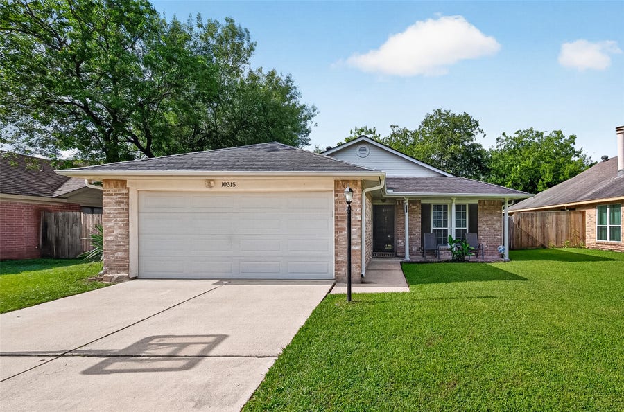 Property photo for 10315 Goodrum Road, Houston, TX