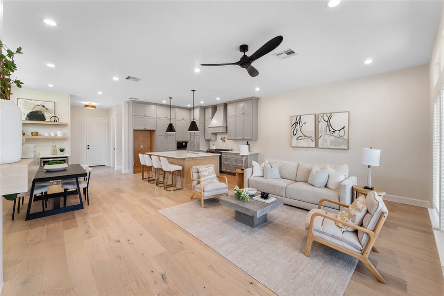 Property photo for 1318 E 32nd 1/2 Street, Houston, TX