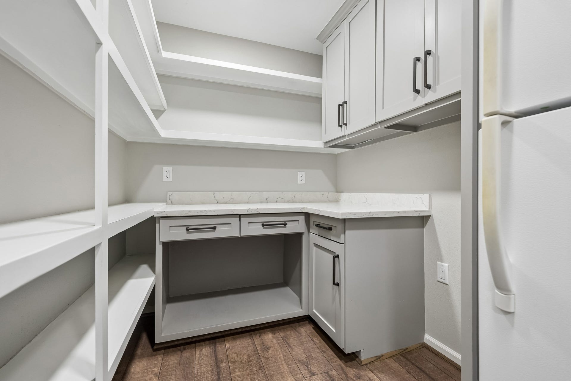 1022 Martin Street, Houston, TX 77018 This amazing pantry comes with a spare fridge!