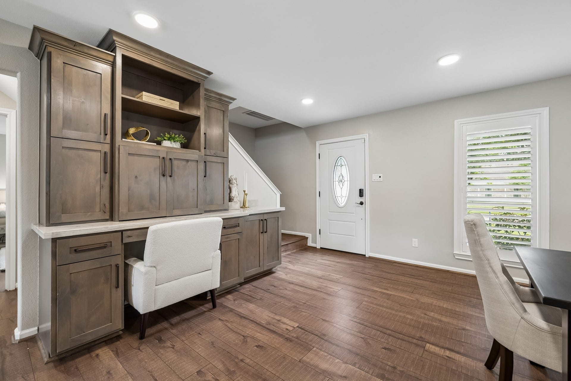 1022 Martin Street, Houston, TX 77018 Visitors enter to custom cabinetry and open living areas.