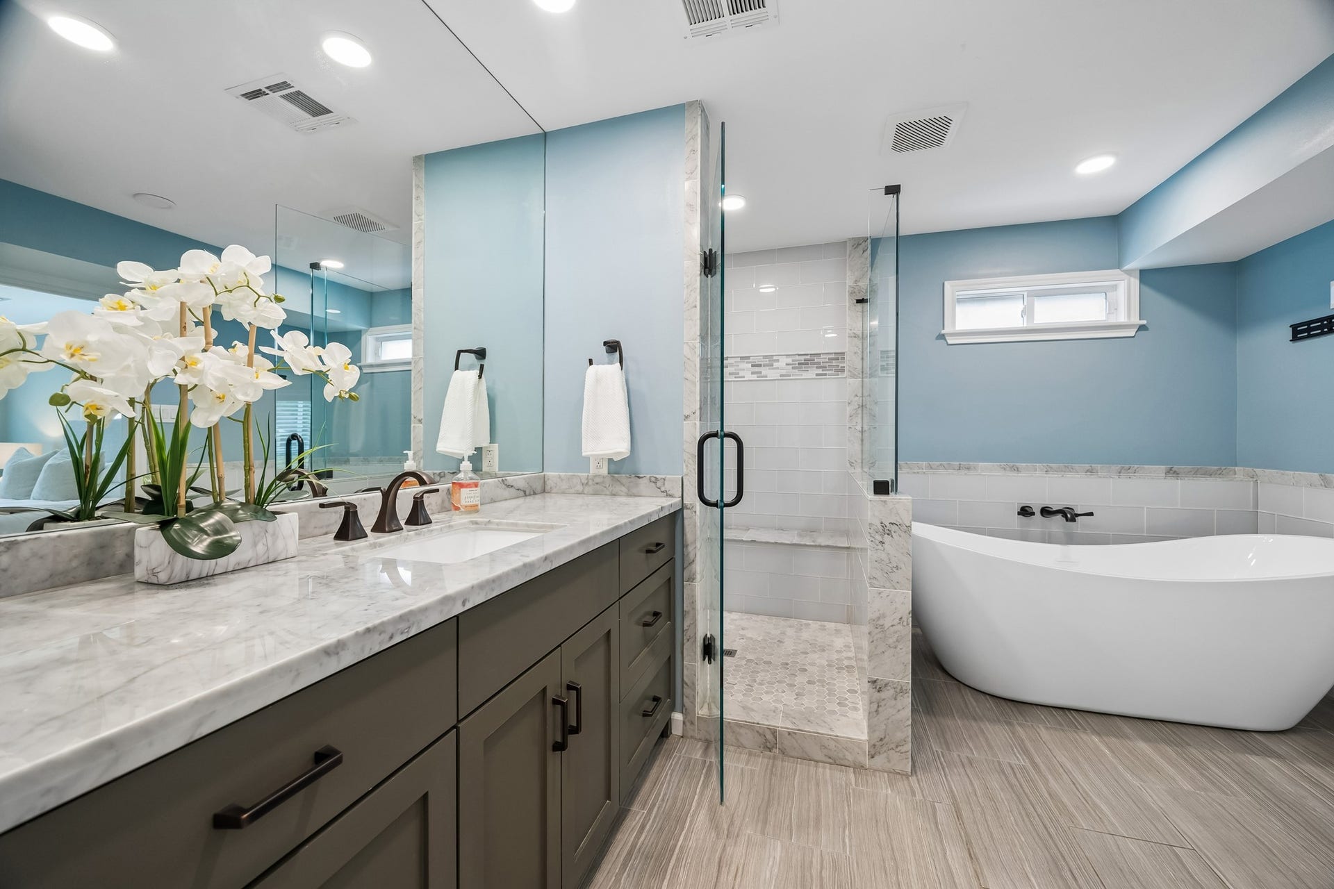 1022 Martin Street, Houston, TX 77018 Another view of the vanity and frameless shower.