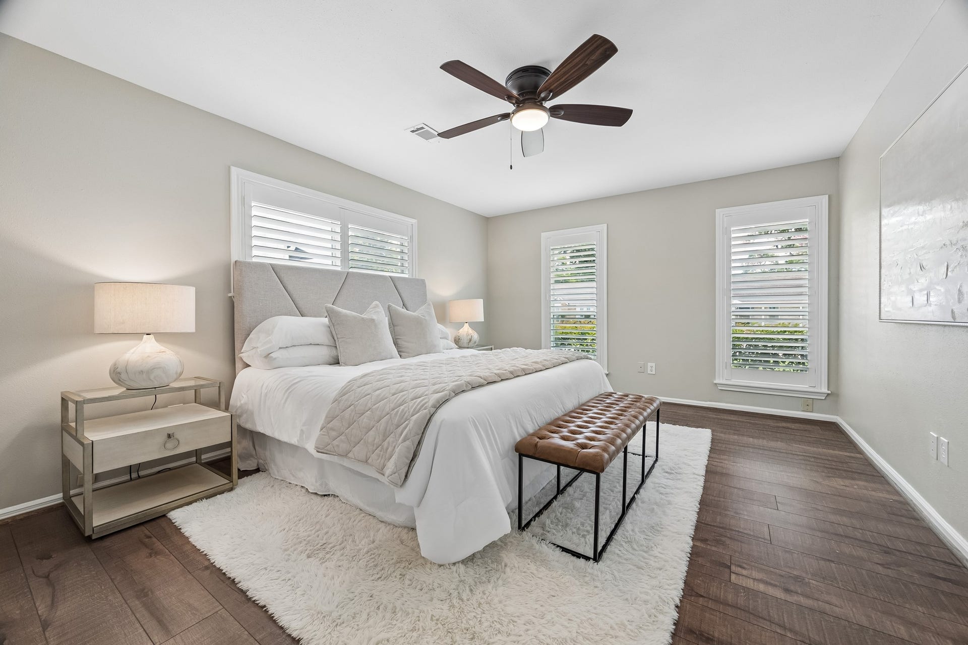 1022 Martin Street, Houston, TX 77018 This first floor primary suite boasts multiple sunny windows with 3" wood blinds.
