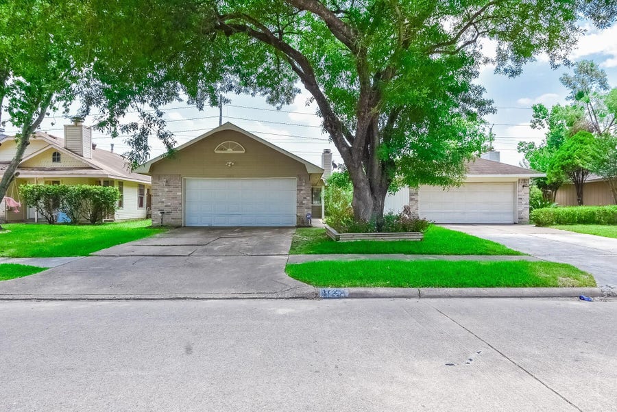 Property photo for 3723 Varla Lane, Houston, TX