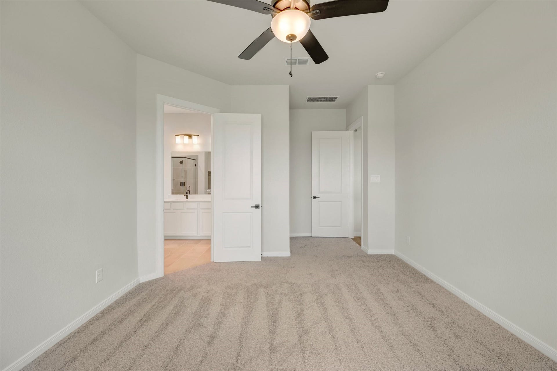 7022 Salt Dome Drive, League City, TX 77546 7022 Salt Dome Drive, League City, TX 77546