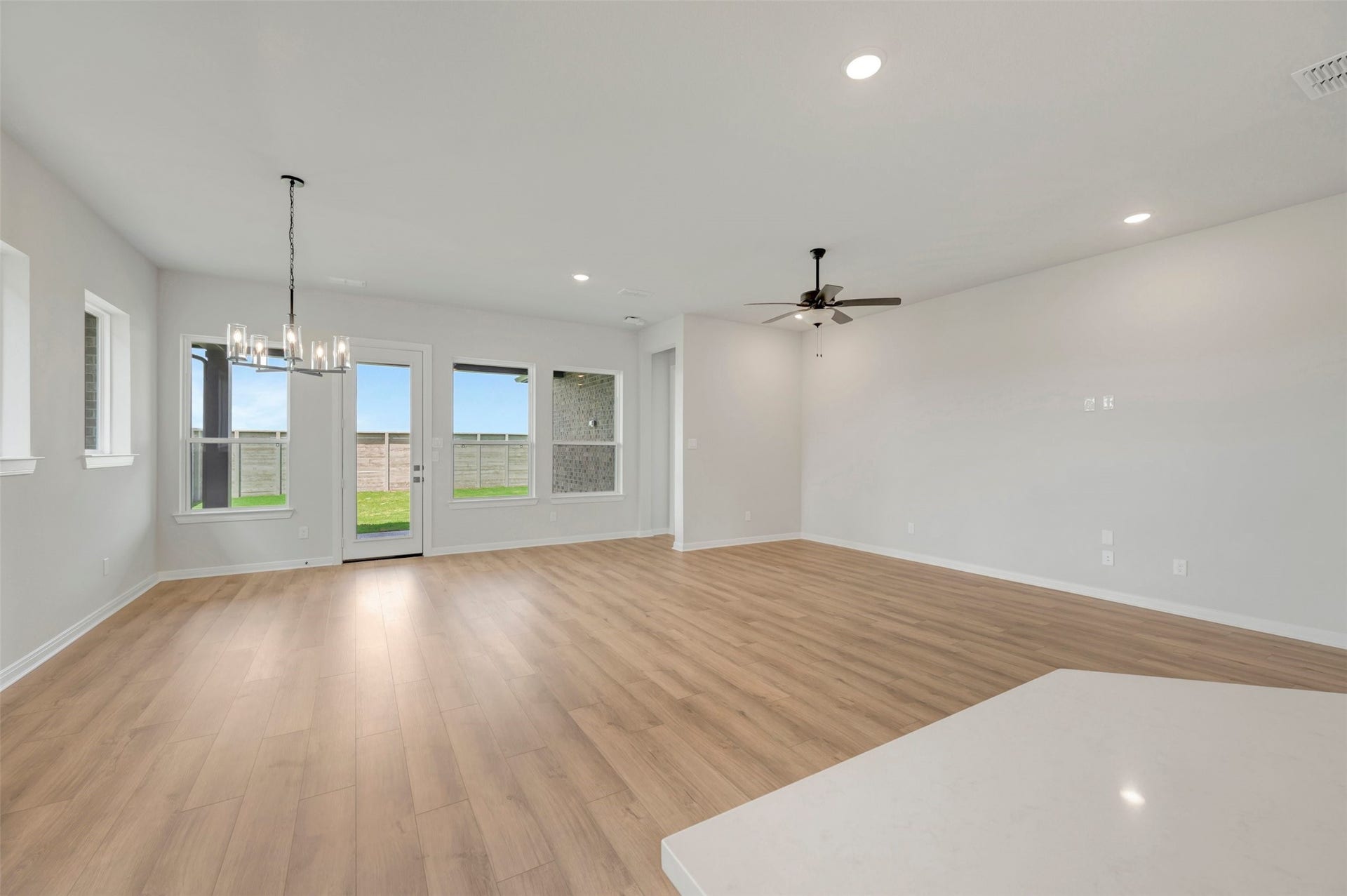 7022 Salt Dome Drive, League City, TX 77546 7022 Salt Dome Drive, League City, TX 77546