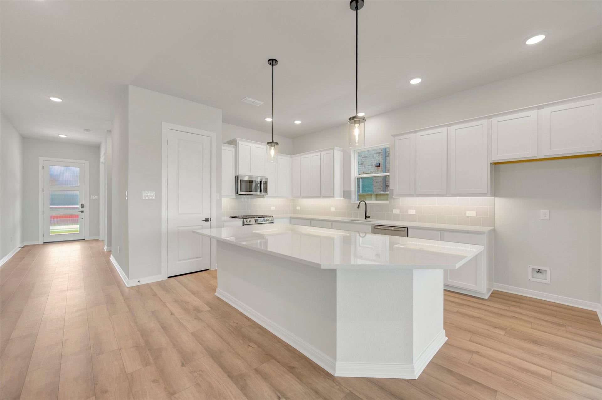 7022 Salt Dome Drive, League City, TX 77546 7022 Salt Dome Drive, League City, TX 77546