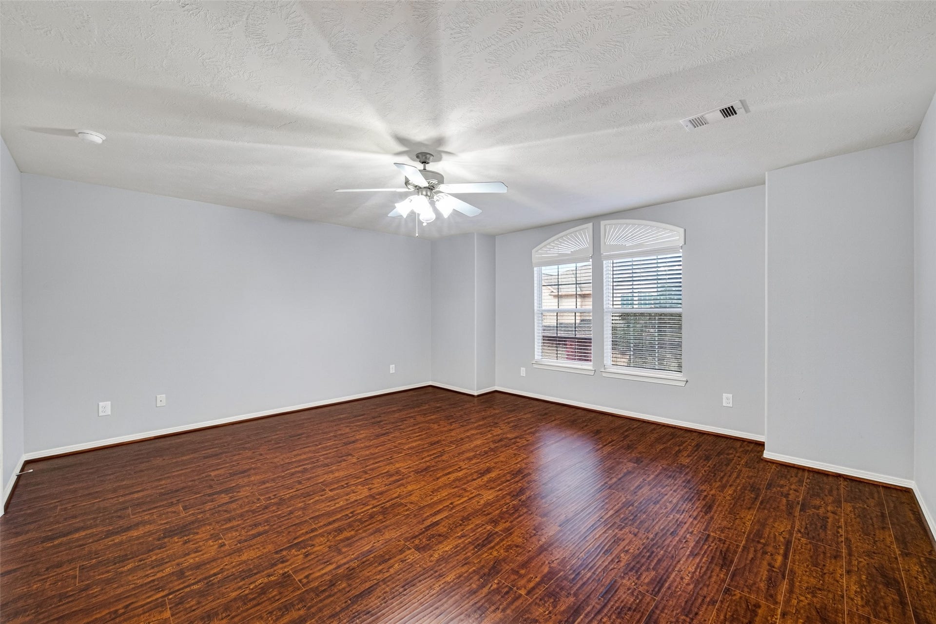 8910 Minola Oaks Drive, Houston, TX 77064 Very large primary ensuite upstairs. All bedrooms are up.