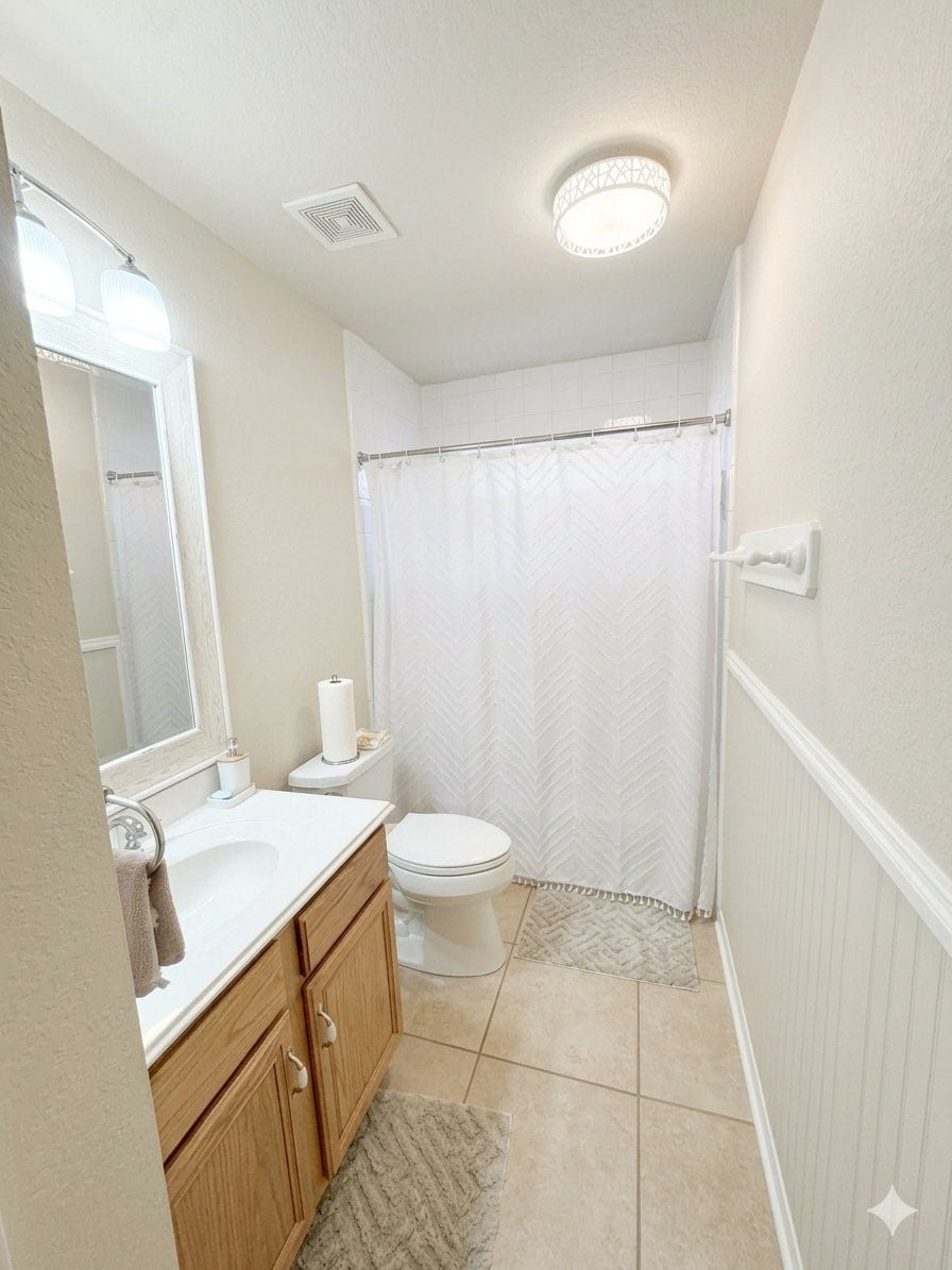 7703 Omaha Drive, Baytown, TX 77521 Secondary bathroom