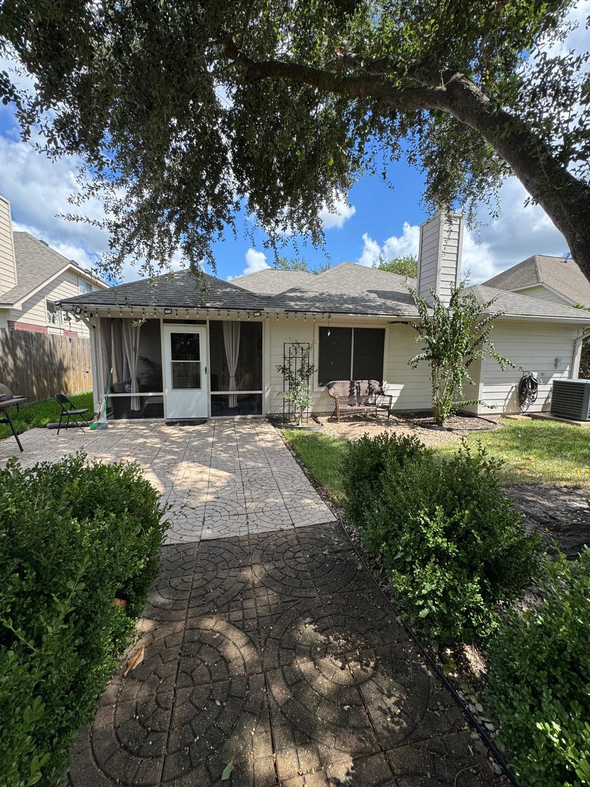 7703 Omaha Drive, Baytown, TX 77521 View to the backyard
