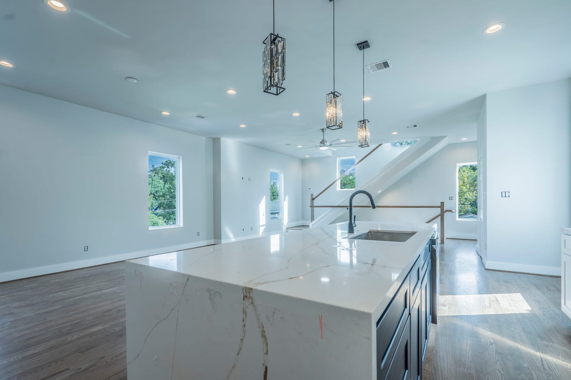 2205 Mary Street, Houston, TX 77026 2205 Mary Street, Houston, TX 77026