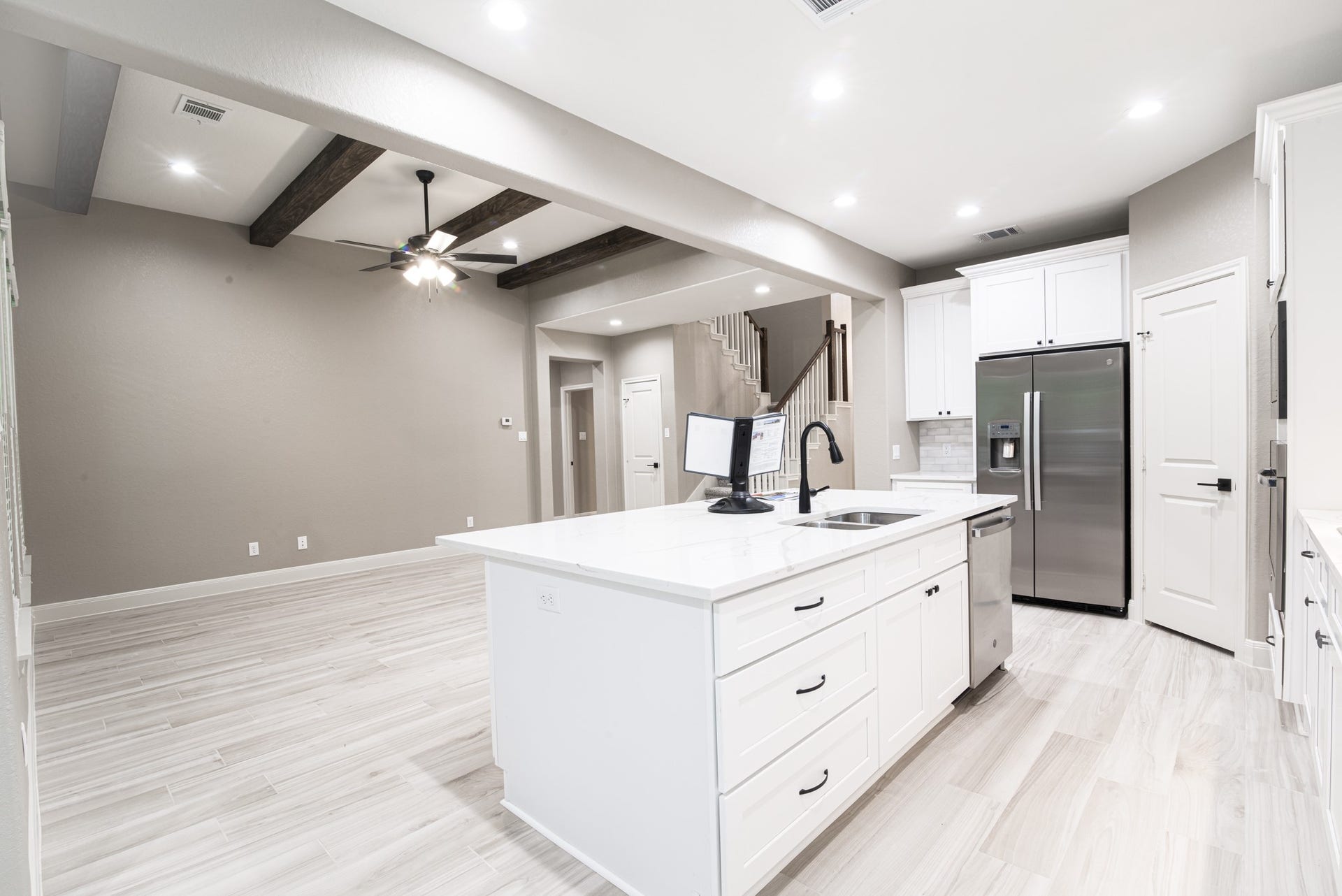 15803 Sugar Maple Lane, Santa Fe, TX 77517 Not Actual Home - Same Floor Plan