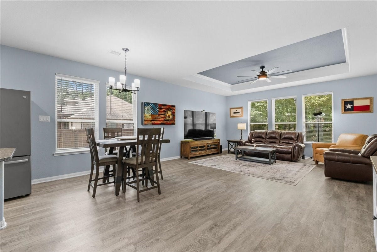 28619 Riverside Crest Lane, Huffman, TX 77336 The open-concept design creates a spacious, connected setting for cooking, dining, relaxing and entertaining.
