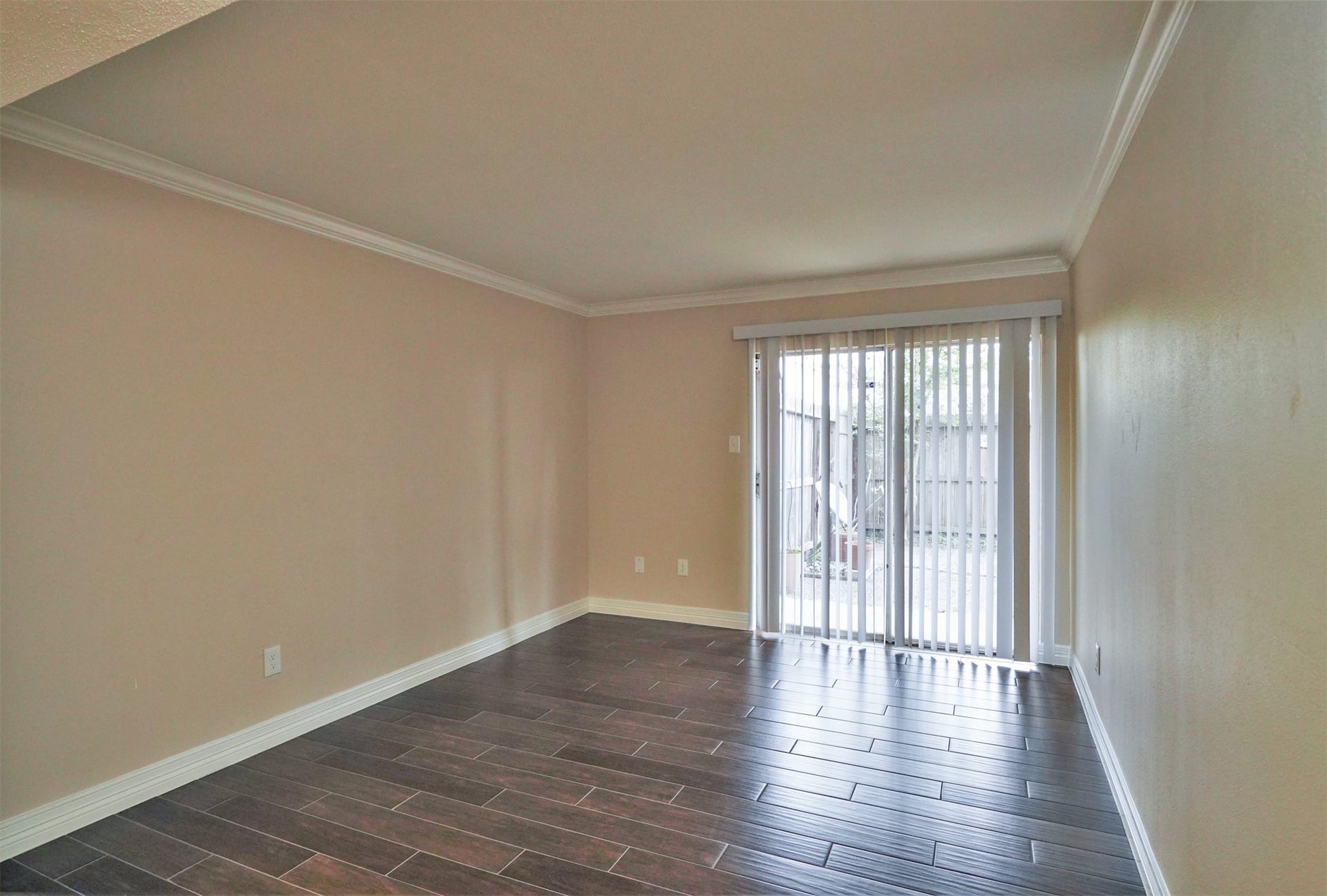 12633 Memorial Drive, #77, Houston, TX 77024 Den off the kitchen opens to large outdoor patio