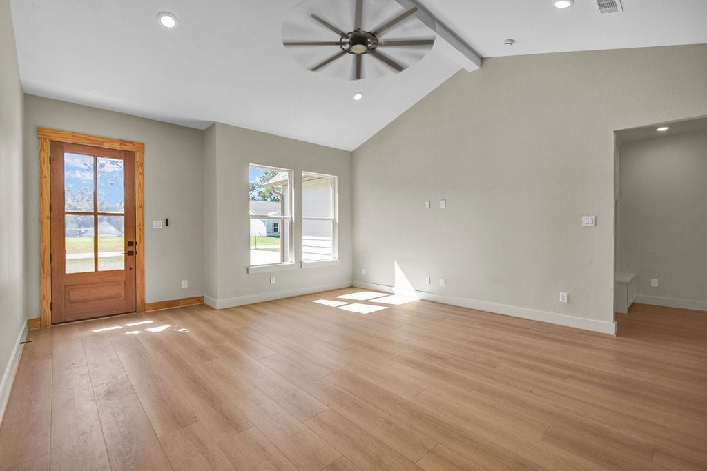 6610 Spencer Dr, Jones Creek, TX 77541 6610 Spencer Dr, Jones Creek, TX 77541