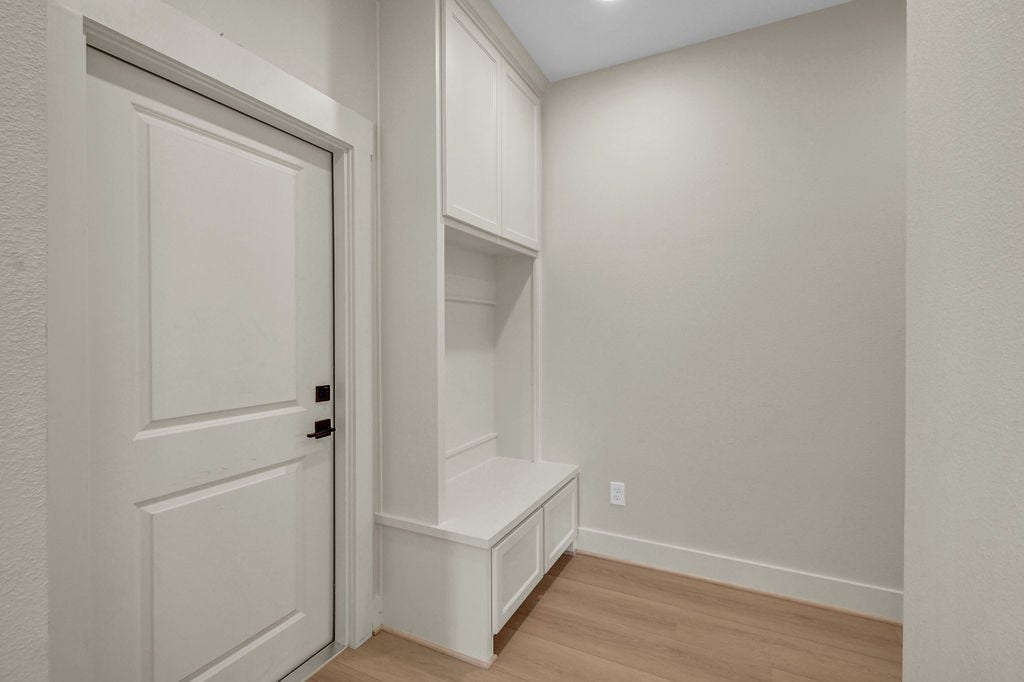 6610 Spencer Dr, Jones Creek, TX 77541 6610 Spencer Dr, Jones Creek, TX 77541