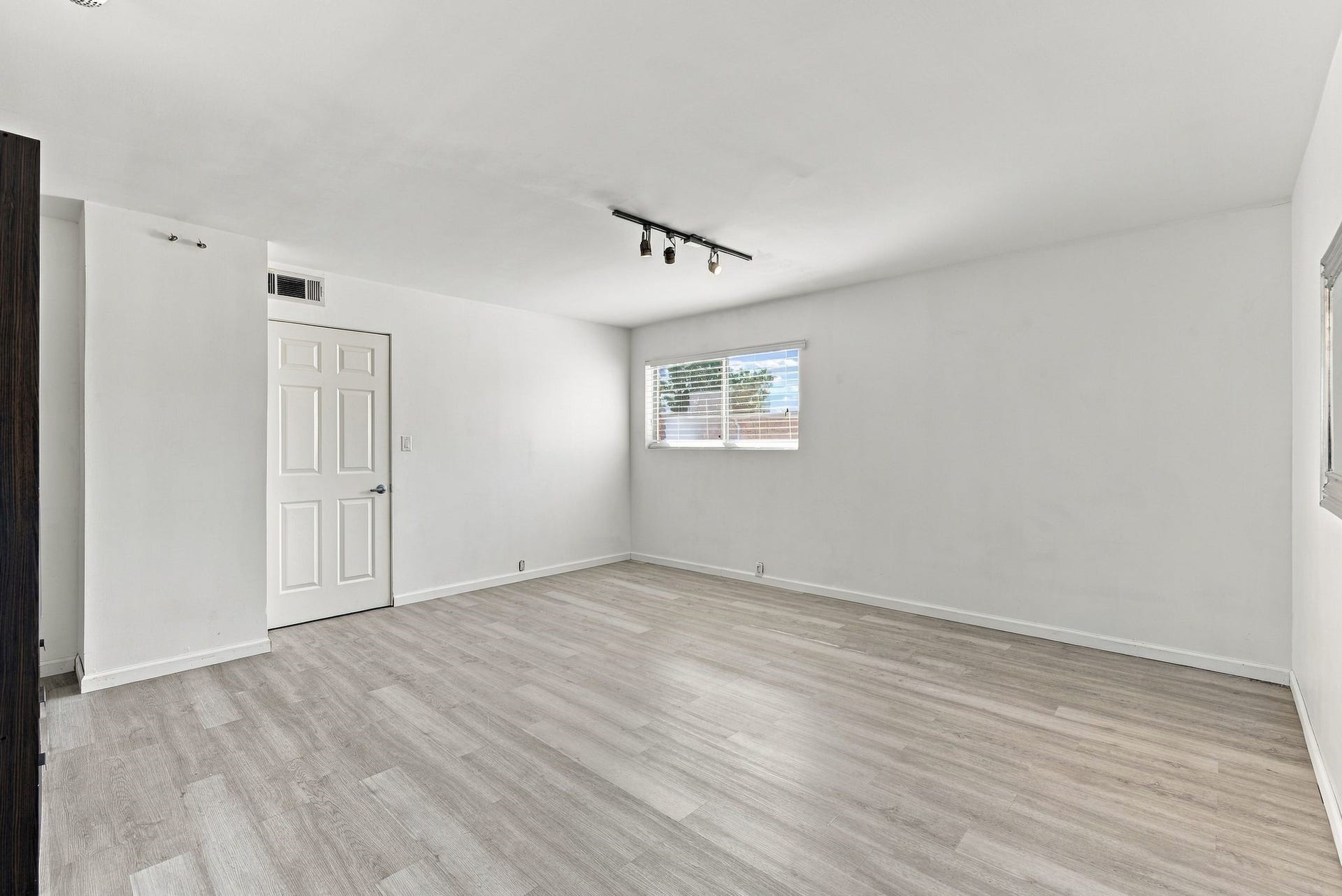 5863 Inwood Drive, #4, Houston, TX 77057