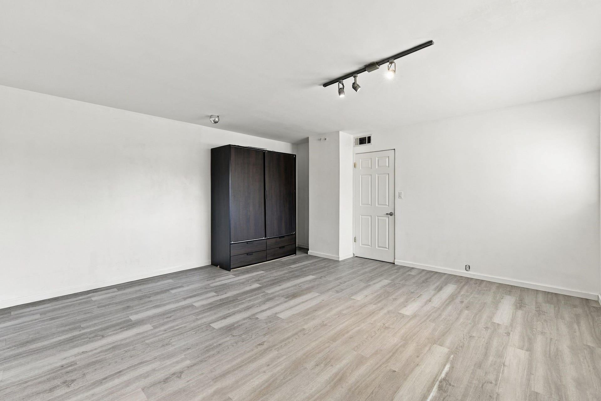 5863 Inwood Drive, #4, Houston, TX 77057