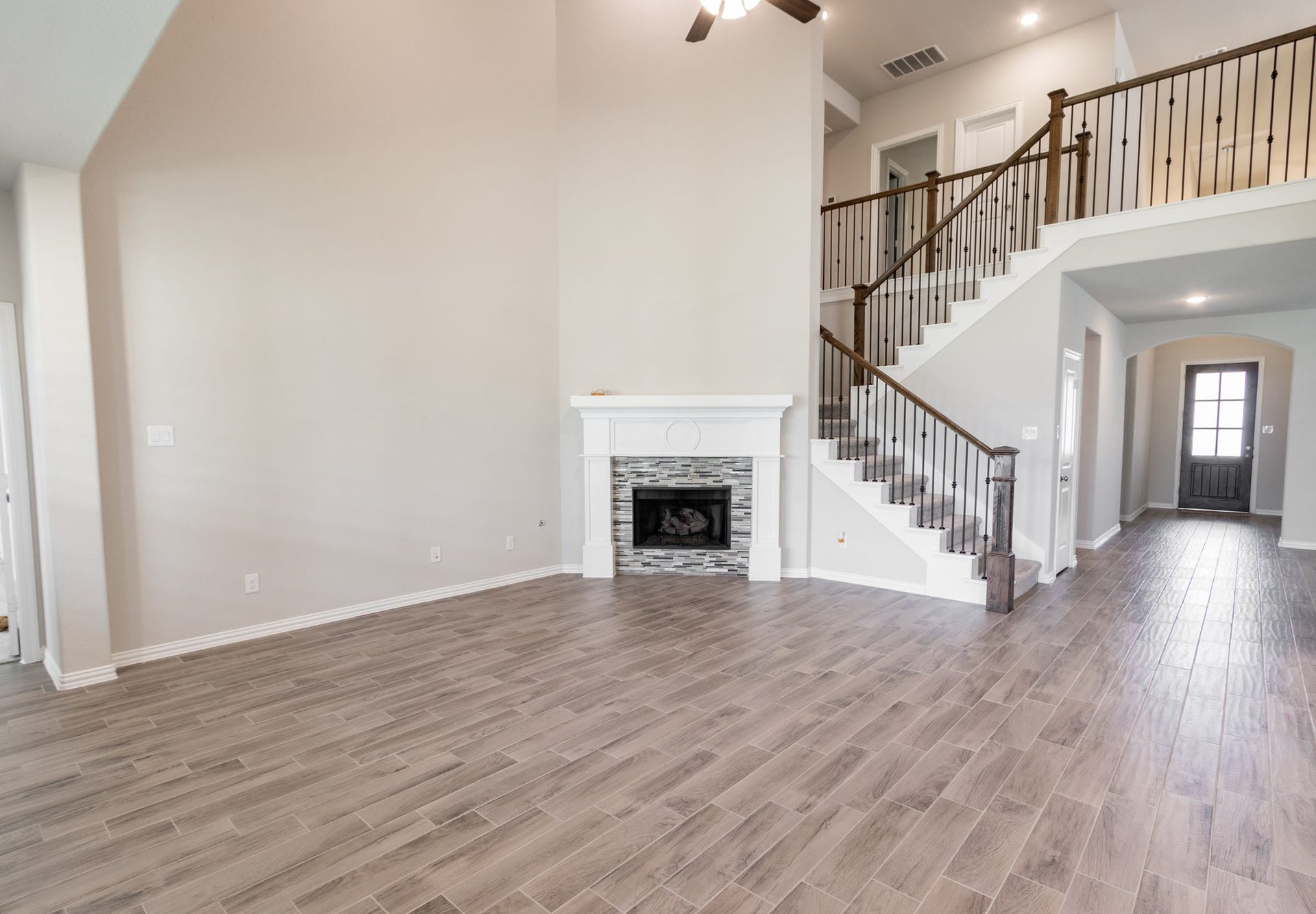 2831 Maple Oak Lane, Manvel, TX 77578 Family Room