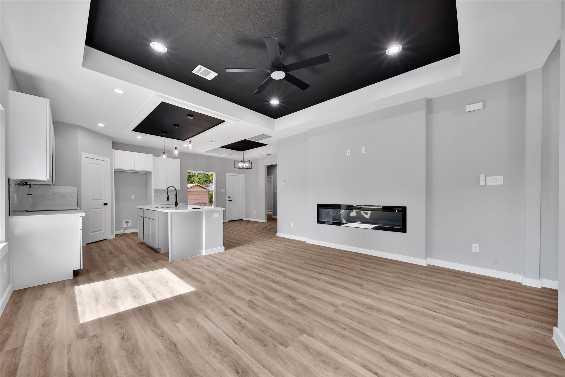 14863 Big Spring Circle, Willis, TX 77378 14863 Big Spring Circle, Willis, TX 77378