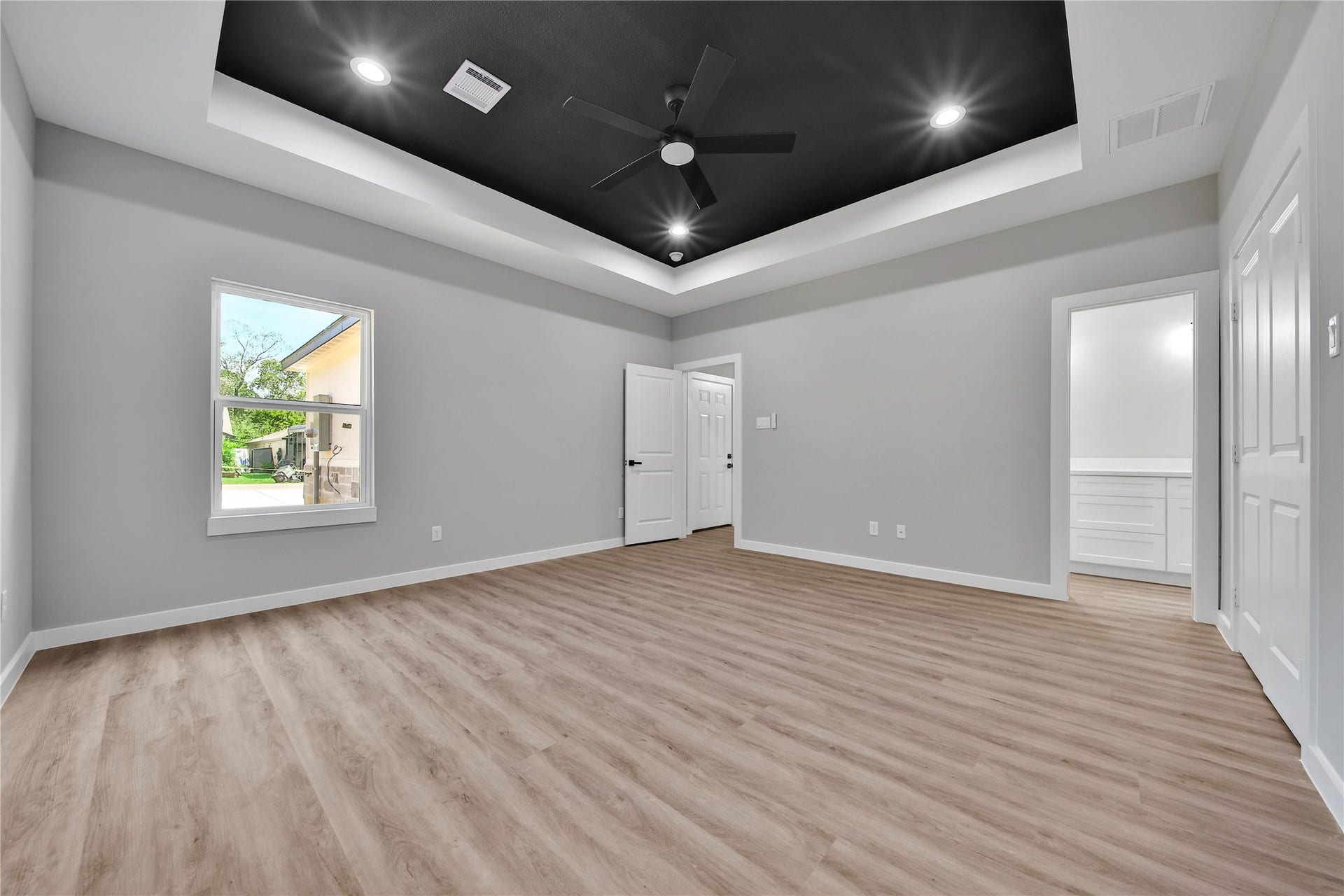 14863 Big Spring Circle, Willis, TX 77378 14863 Big Spring Circle, Willis, TX 77378