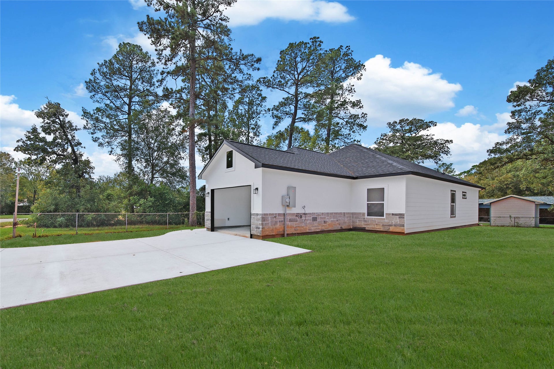 14863 Big Spring Circle, Willis, TX 77378 14863 Big Spring Circle, Willis, TX 77378