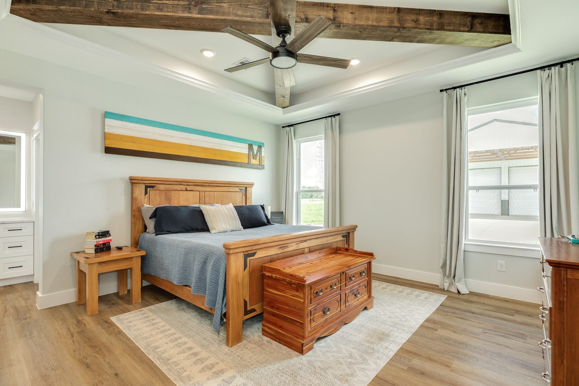 608 Angus Trail, Angleton, TX 77515 Large primary bedroom