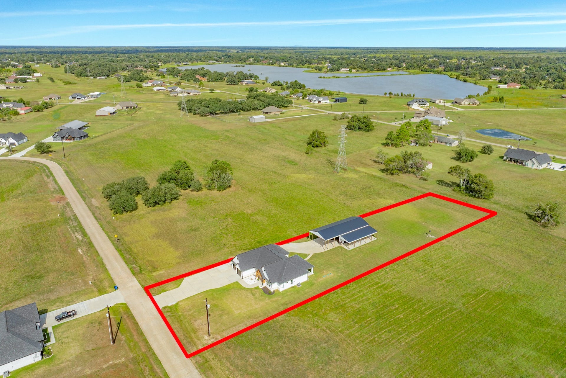 608 Angus Trail, Angleton, TX 77515 Aerial view