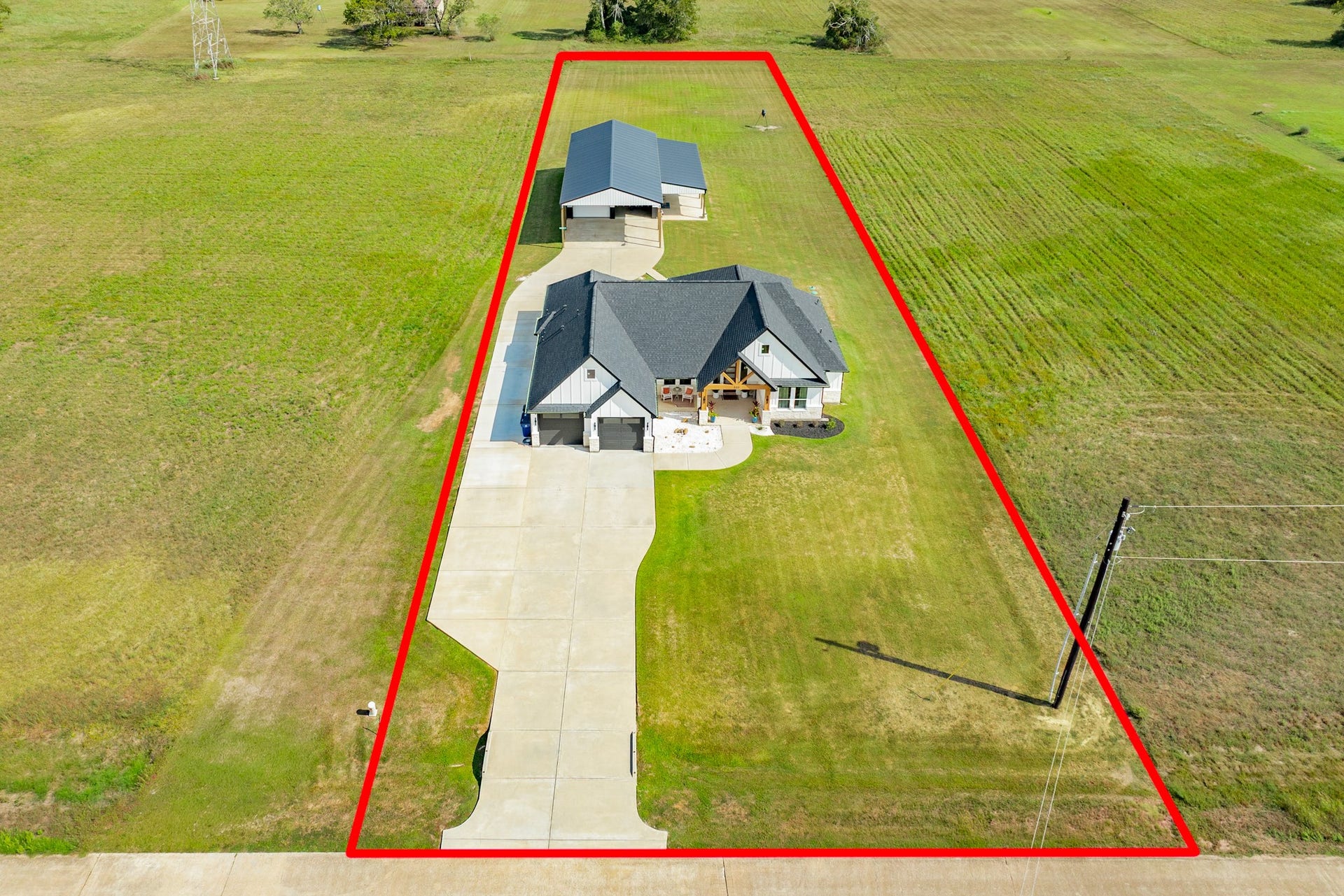 608 Angus Trail, Angleton, TX 77515 Estimated boundaries