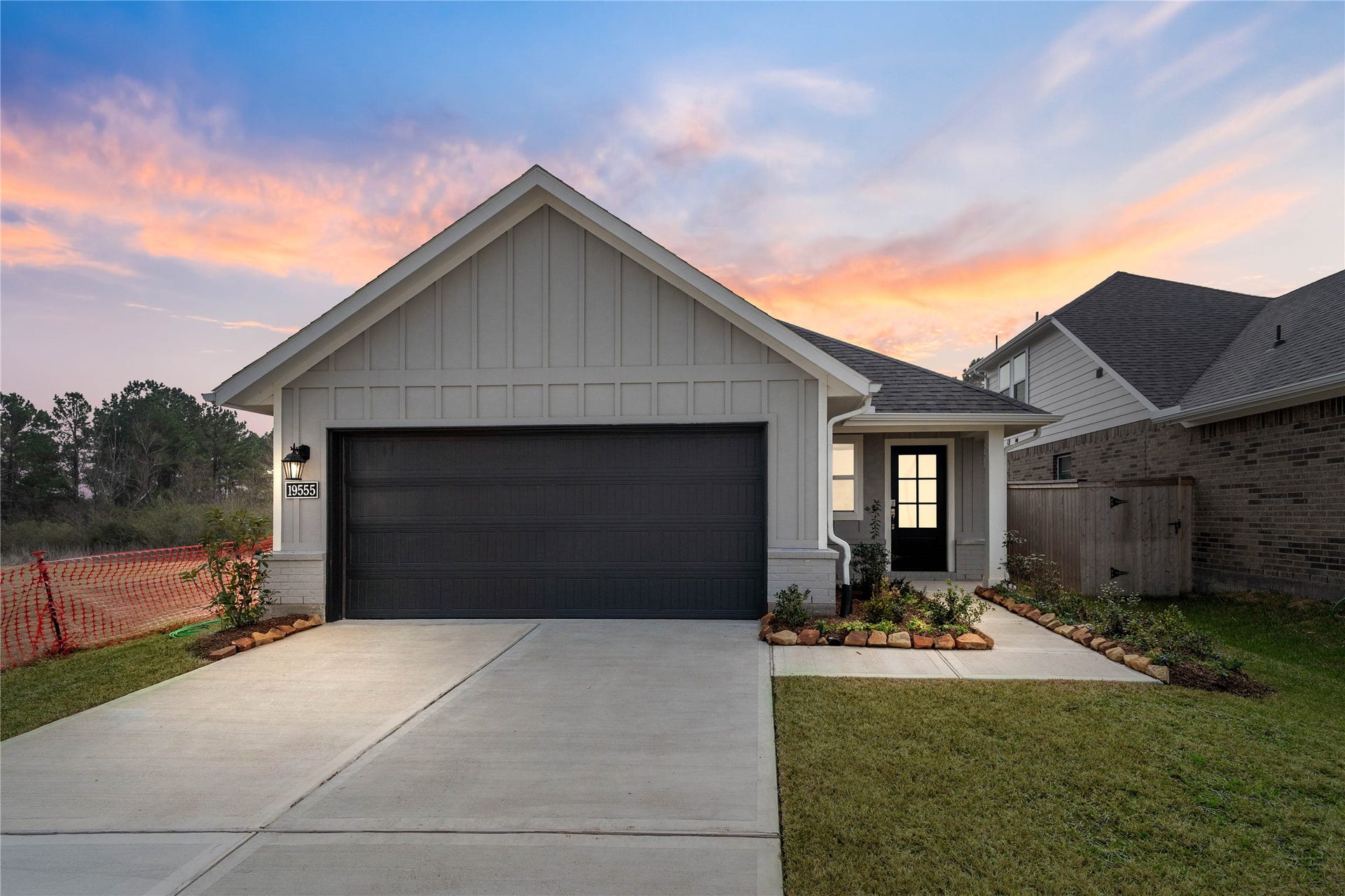 Welcome home to 19555 Montgomery Ridge Way located in Montgomery Ridge and zoned to Montgomery ISD.