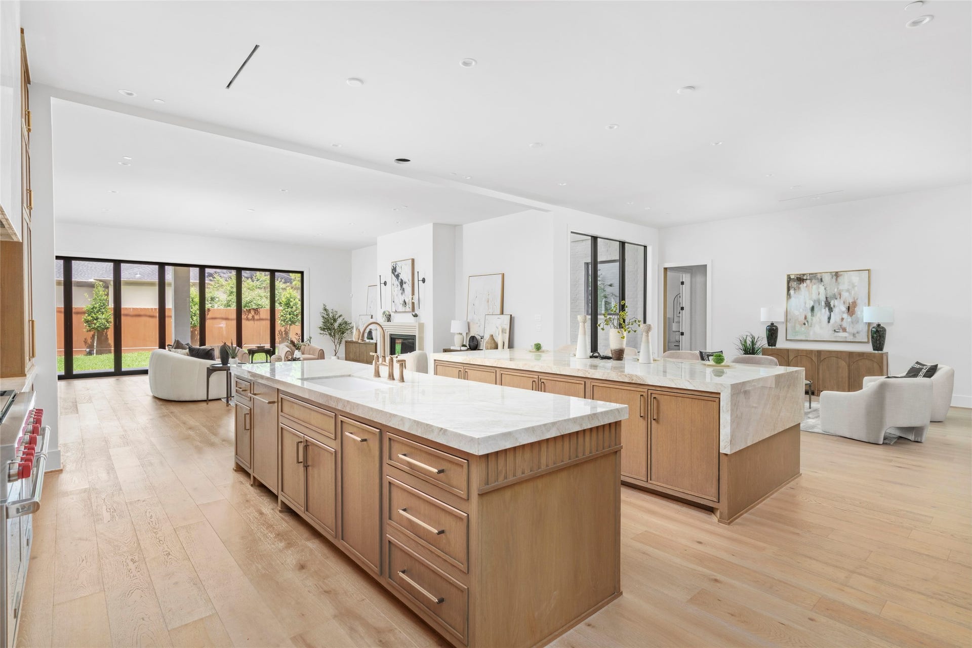 710 Glen Echo Lane, Houston, TX 77024 710 Glen Echo Lane, Houston, TX 77024