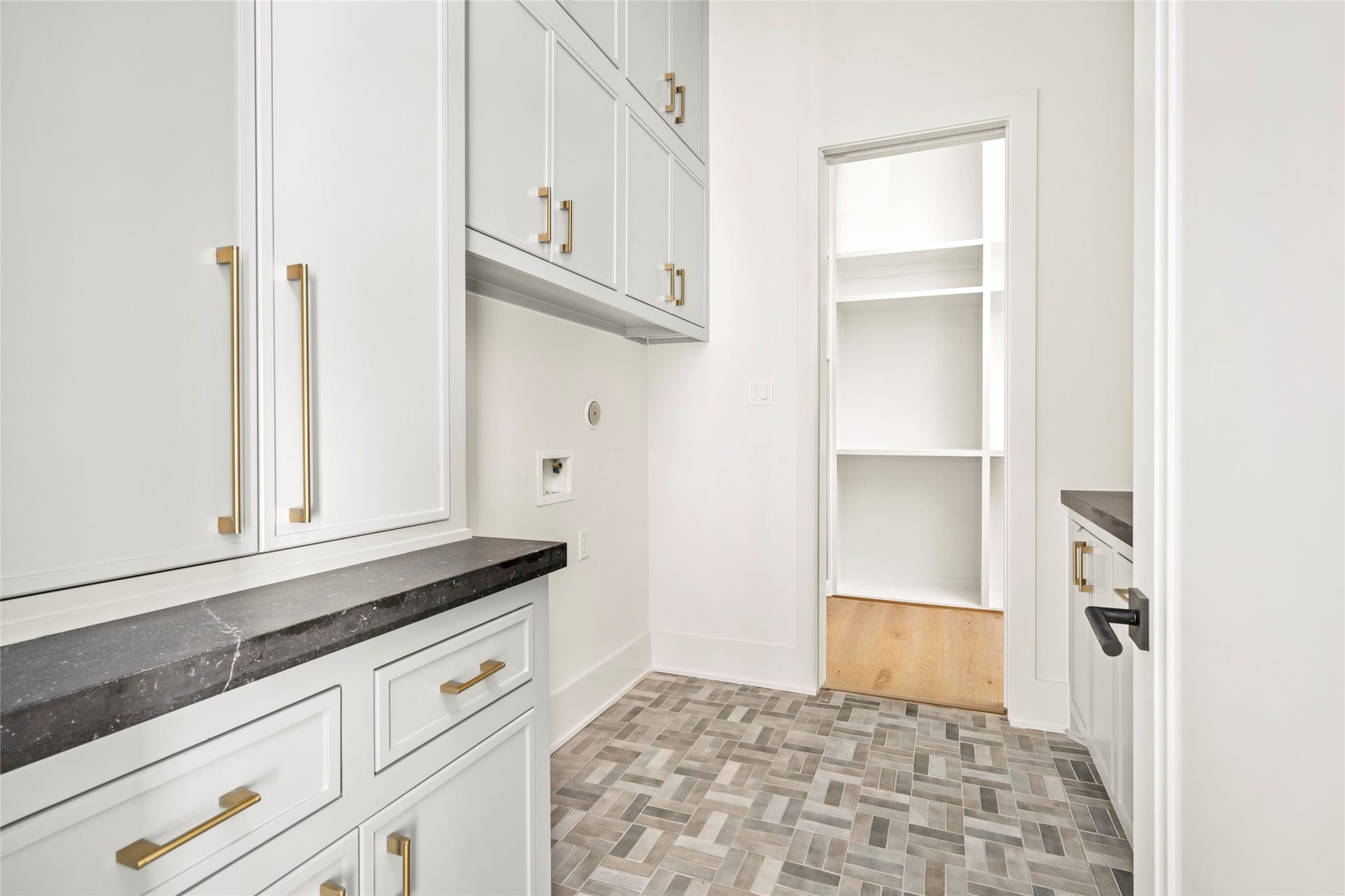 710 Glen Echo Lane, Houston, TX 77024 710 Glen Echo Lane, Houston, TX 77024