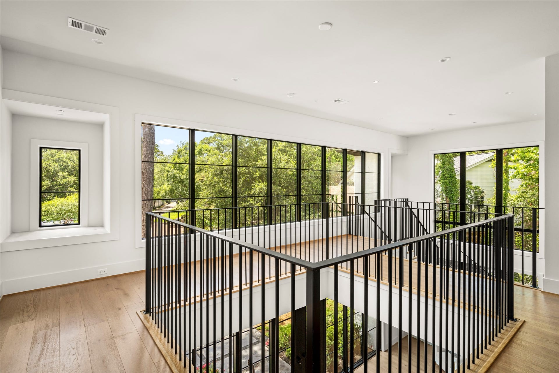 710 Glen Echo Lane, Houston, TX 77024 710 Glen Echo Lane, Houston, TX 77024