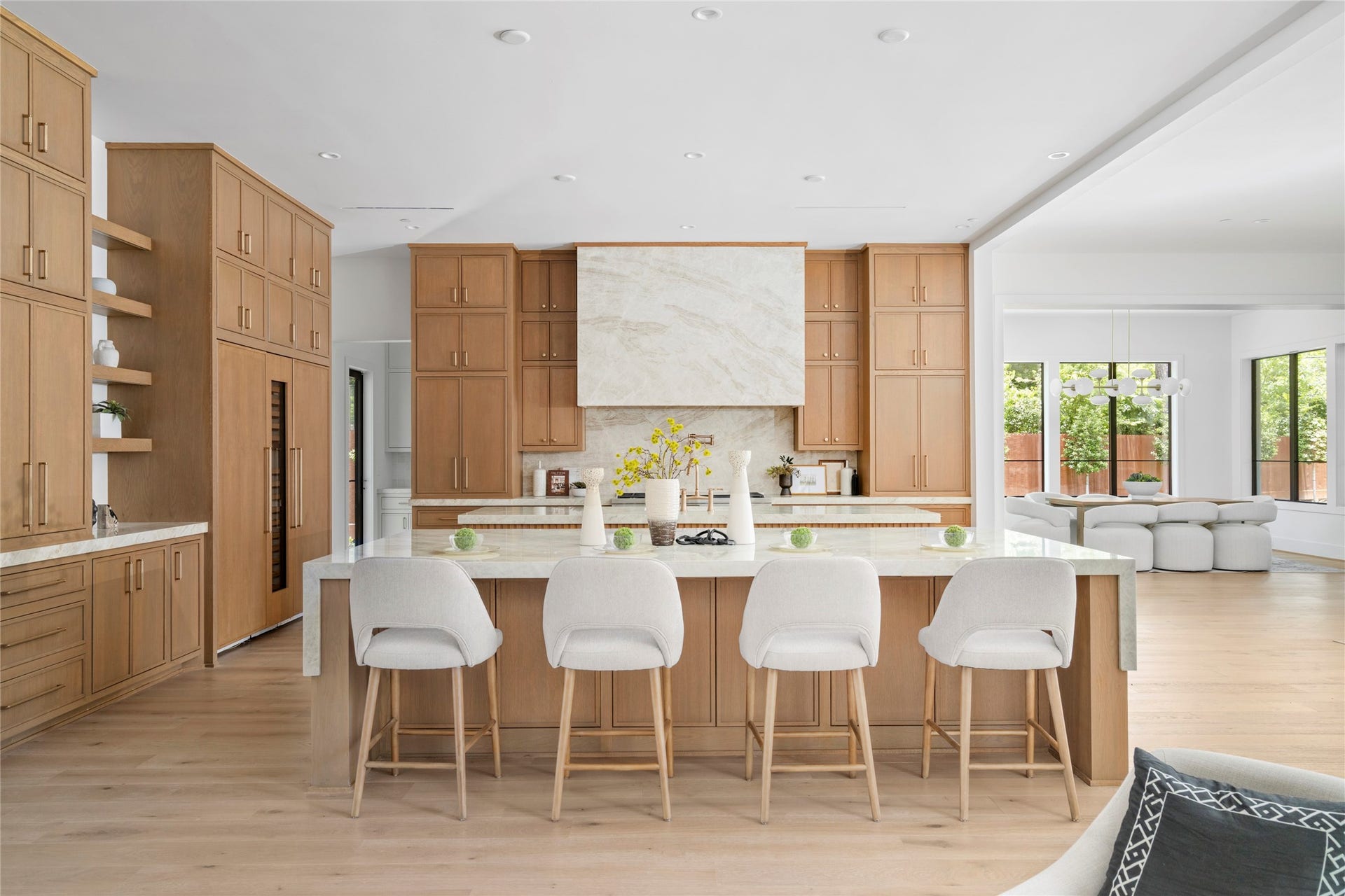 710 Glen Echo Lane, Houston, TX 77024 710 Glen Echo Lane, Houston, TX 77024